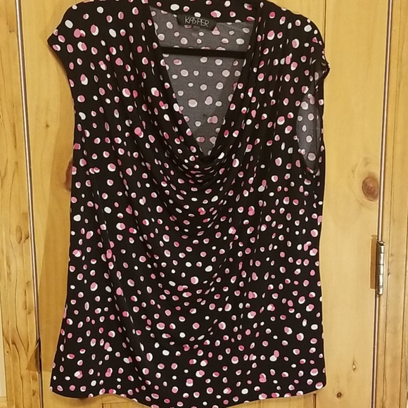 Kasper Tops - 🎀Black with pink and white dots sleeveless blouse
